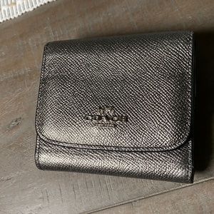 Coach wallet. Great condition! Silver/gray